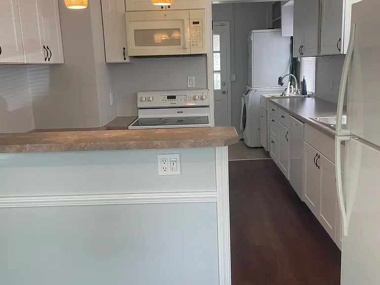 1241 Orchard Heights Dr — Photo 14