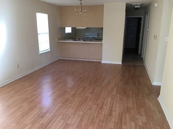3rd image of 2719 W Tharpe St APT 22