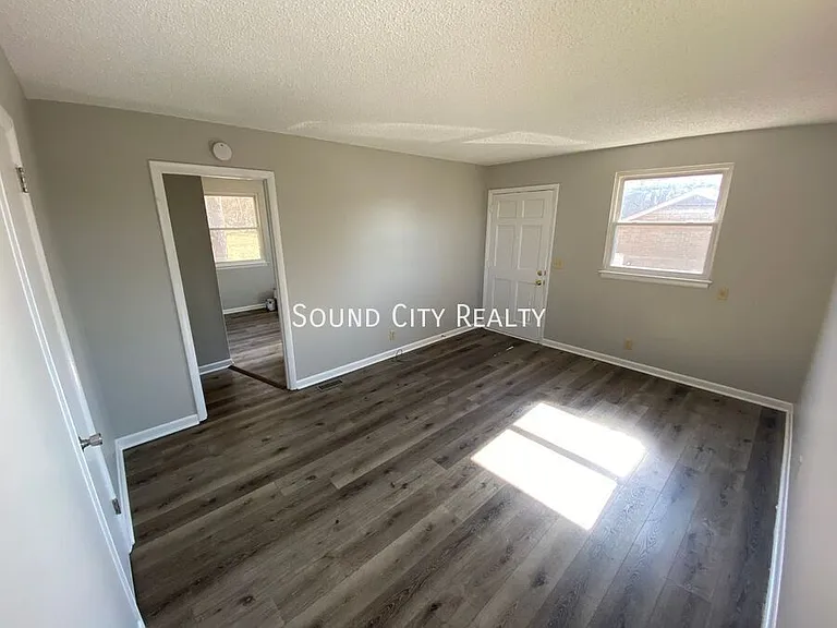 923B Oak Vale — Photo 6