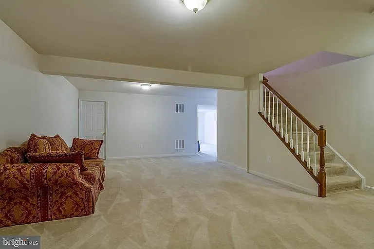 108 Carriage Hill Dr — Photo 25
