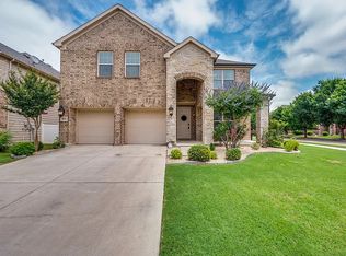 816 Hartsfield St, Aubrey, TX 76227