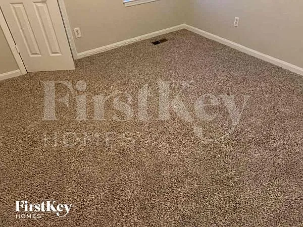 6140 Littleton Dr — Photo 6