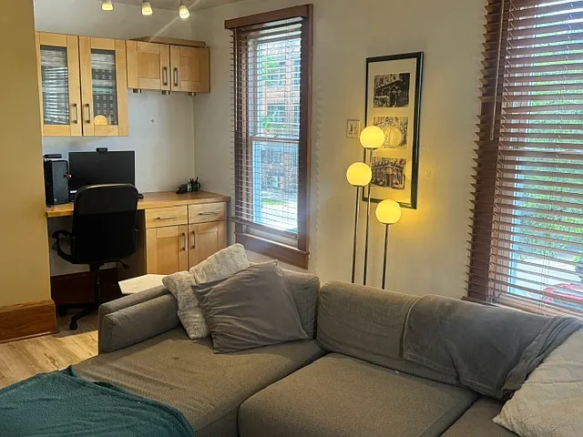 2717 Girard Ave S #201 — Photo 9
