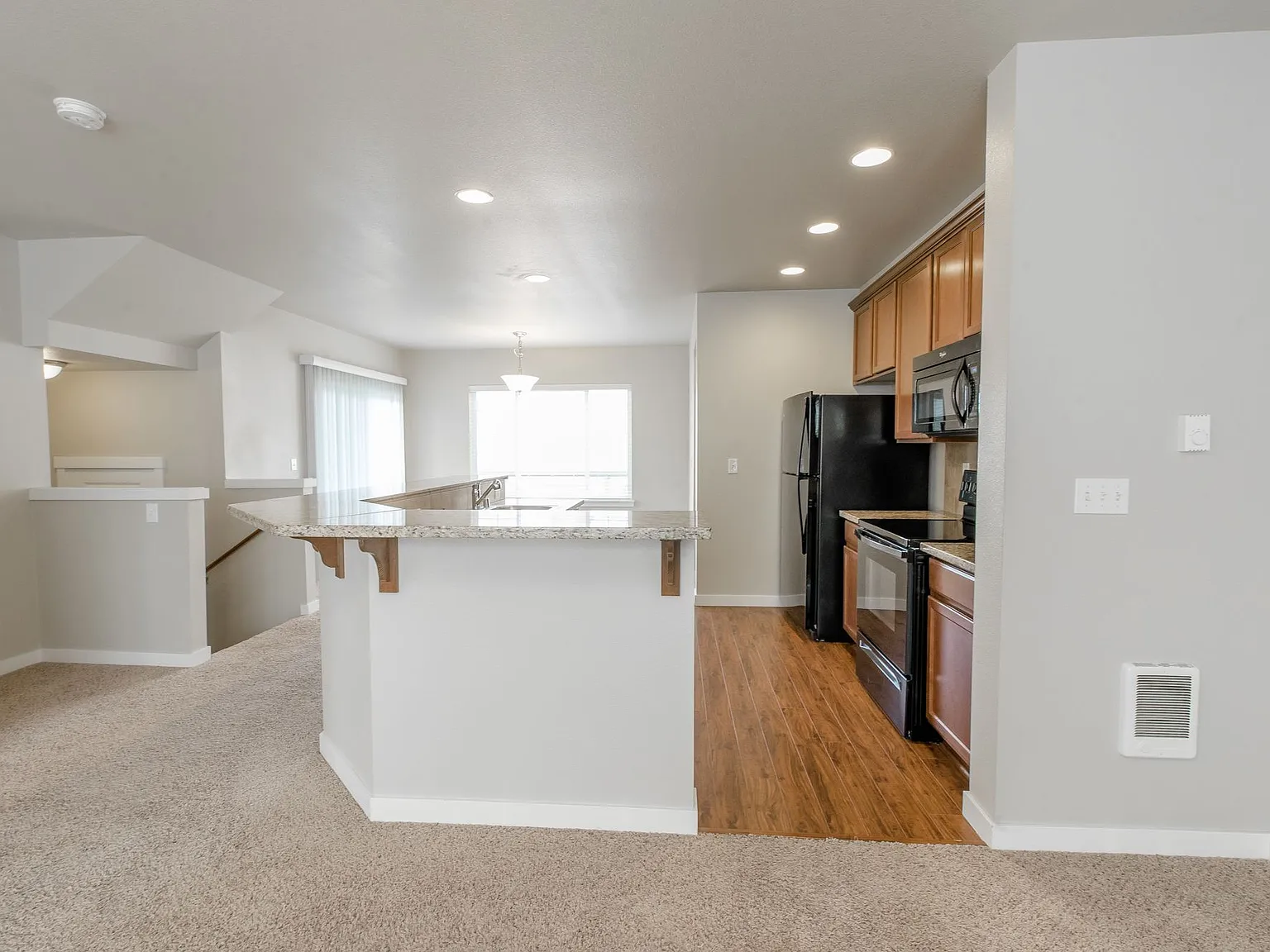 Wynstone Townhomes — Photo 2