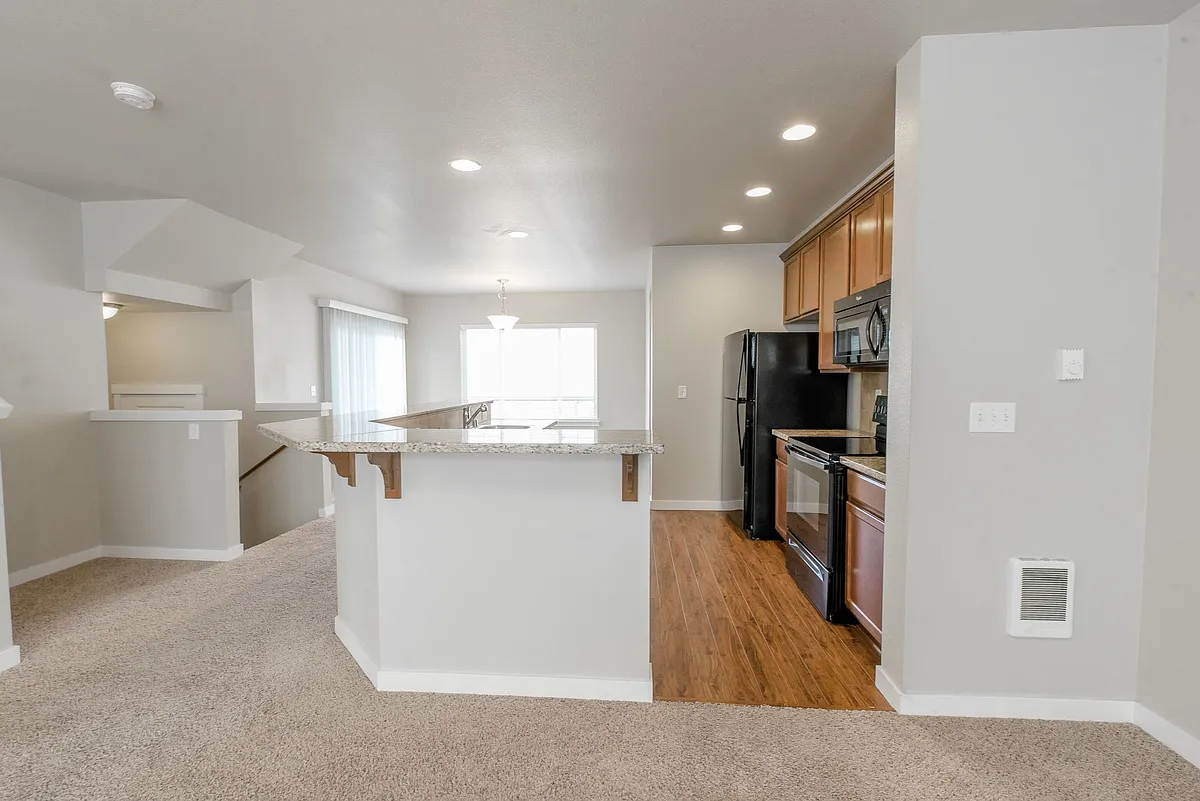 Building Photo - Wynstone Townhomes