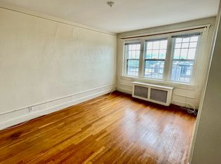 2003 Commonwealth Ave, Brighton, MA 02135