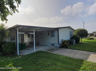815 Pinewood Blvd, Barefoot Bay, FL 32976