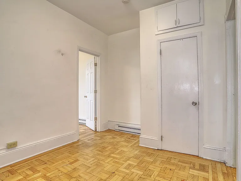 327 Jackson St #18 — Photo 12