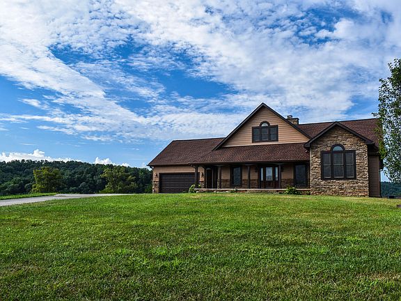 2nd image of 135 Shiners Bluff Dr