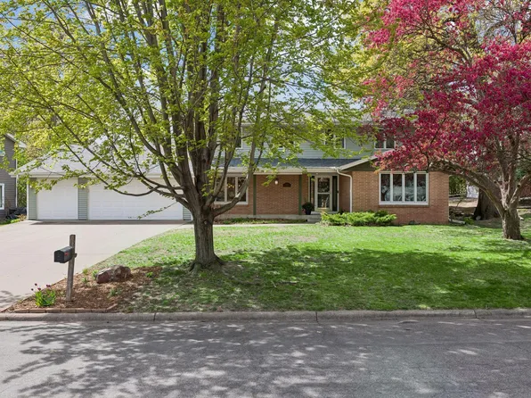 8817 Westmoreland Ln, Saint Louis Park, MN 55426