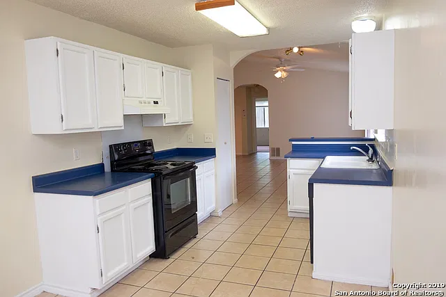 9826 Meadow Br — Photo 5