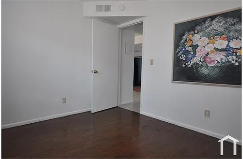 312 S Wilson St #201 Photo 1