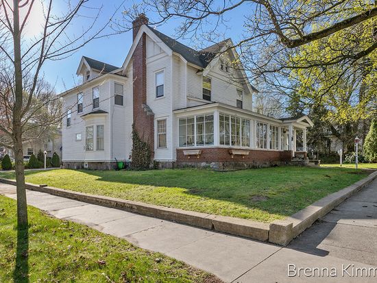 204 Hanover St Belding Mi 48809 Zillow