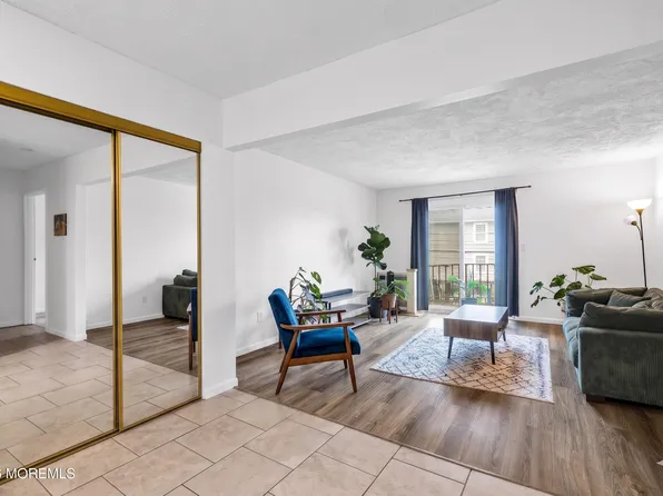 321 Shore Dr #18, Highlands, NJ 07732