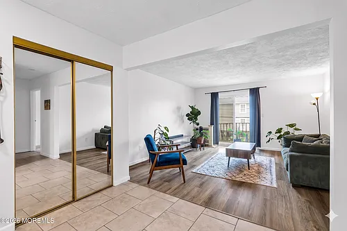 321 Shore Dr #18 Photo 1