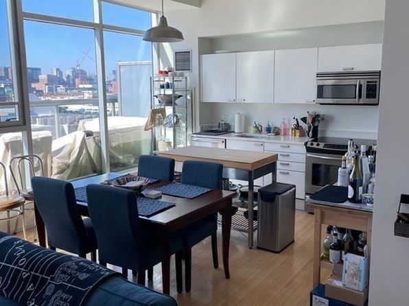 2 Earhart St Unit 914