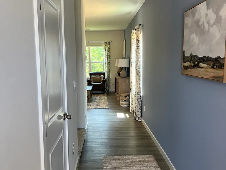 4214 Belcourt Ln NE — Photo 10