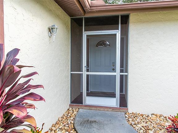 5th image of 17511 Terry Ave