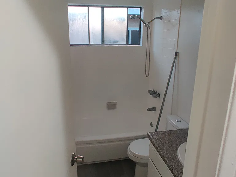 9319 Washburn Rd #10 — Photo 10