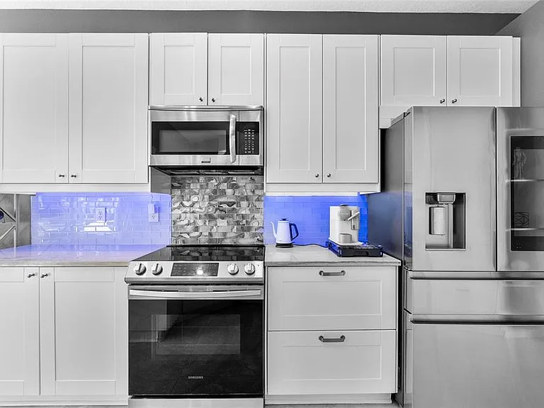 10602 Rochester Way — Photo 12