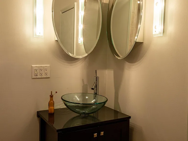 335 N 6th St #1 — Photo 37