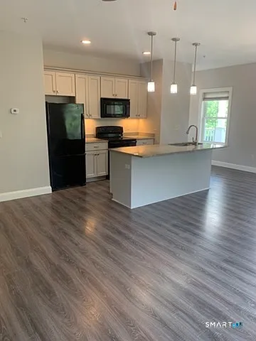 102H Edgewater Cir — Photo 1