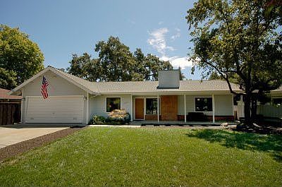 Great Street in Parkmead!