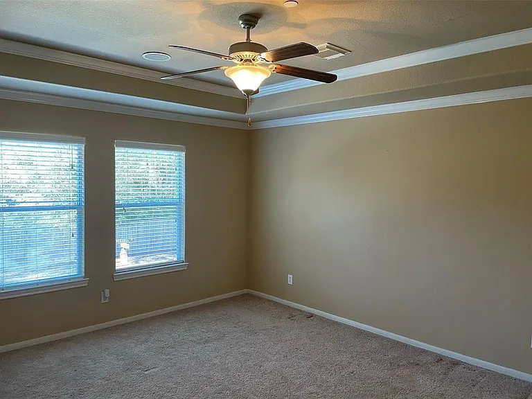 15 Innerwoods Pl — Photo 13