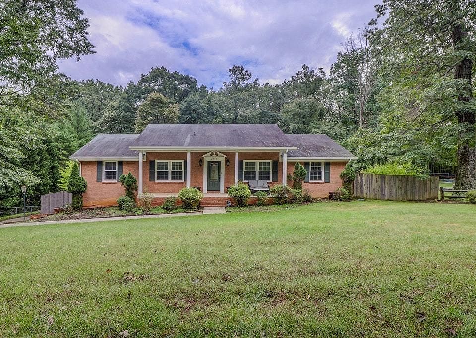 1st image of 2277 Donagale Dr