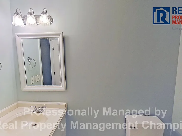 802 Plainfield Ct — Photo 25