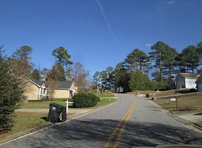 2nd image of 311 Ridgestone Dr