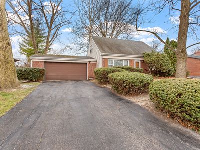 706 Fox River Rd, Valparaiso, IN, 46385