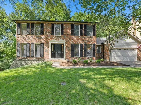 574 McBride Pointe Dr, Ballwin, MO 63011