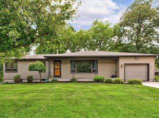 86 Hillsdale Dr, Council Bluffs, IA 51503