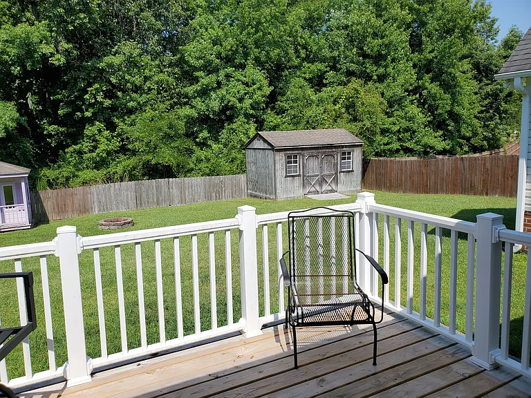 104 Adell Ln — Photo 22