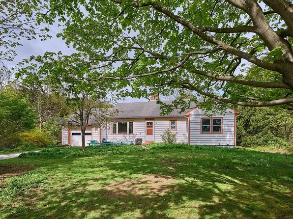 28 Meadow Ln, Ashfield, MA 01330