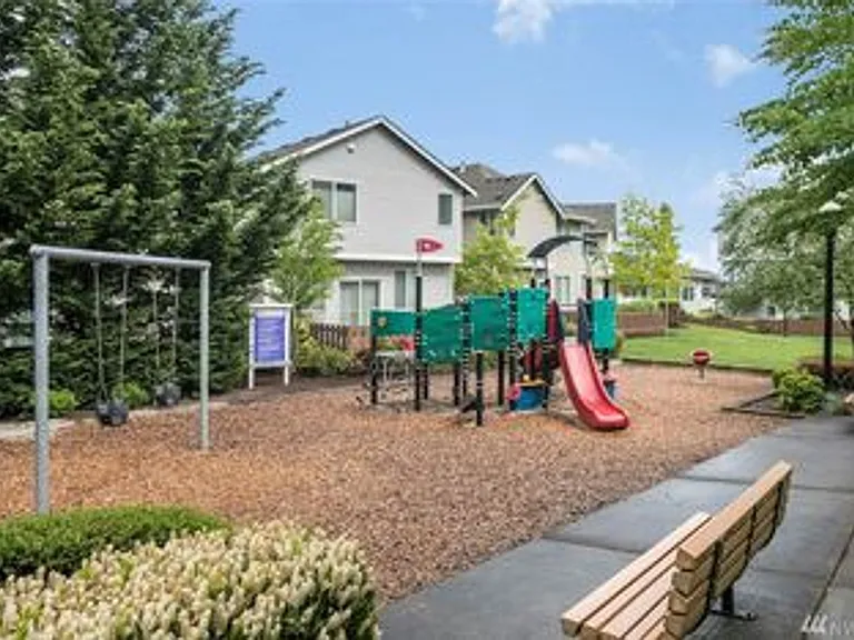 4050 S 212th Ct #D — Photo 22