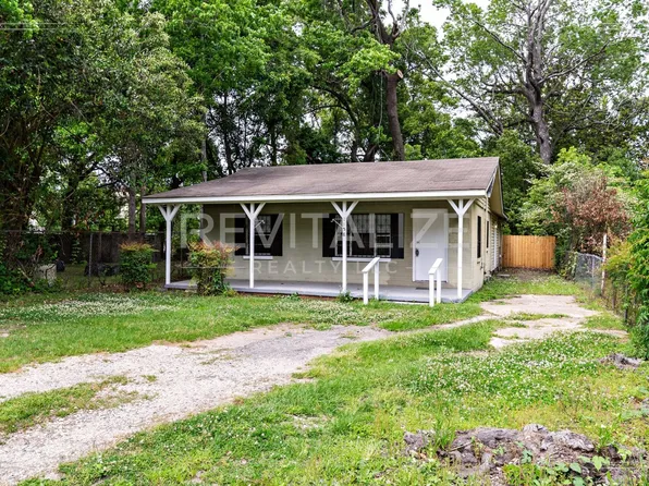 1158 Gorgas St, Mobile, AL 36605