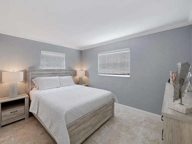 1236 Beach Rd #4 — Photo 7