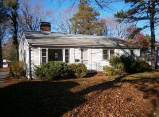 26 Bristol Ave, Hyannis, MA 02601