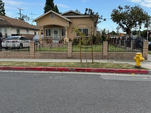 444 W Buckthorn St, Inglewood, CA 90301