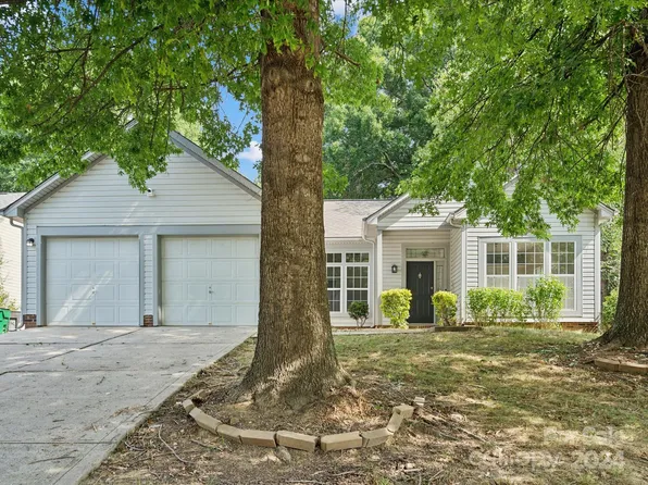 5515 Haybridge Rd, Charlotte, NC 28269
