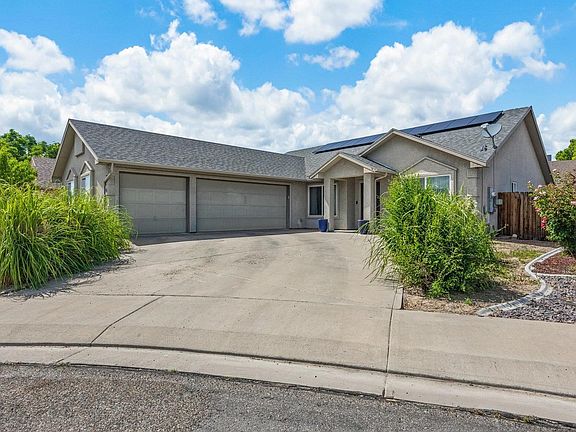 2nd image of 965 Catalpa Ct