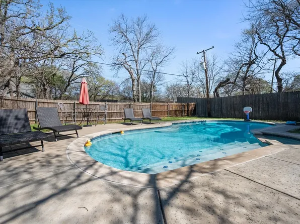 2107 Westwood Dr, Arlington, TX 76012