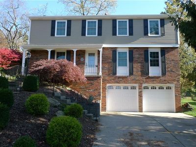 893 Macarthur Dr, Mt Lebanon, PA, 15228