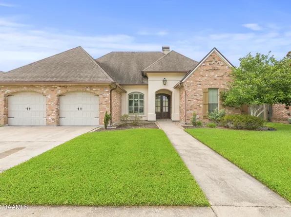 108 Huttingtower Ln, Lafayette, LA 70508