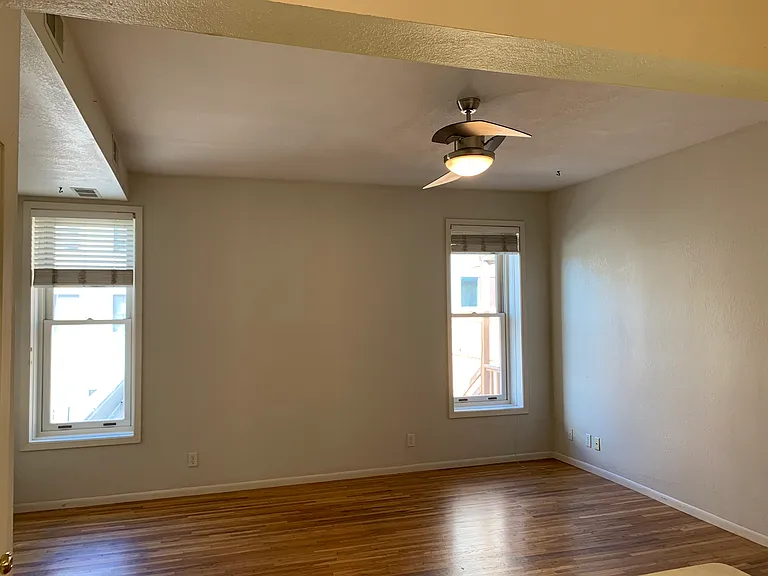 325 Broadway Ave S #2 — Photo 2