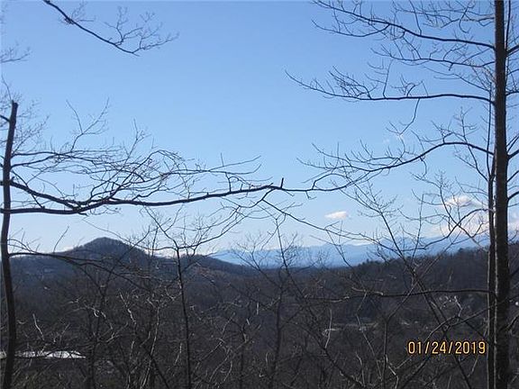 4th image of 1725 Songbird Ct