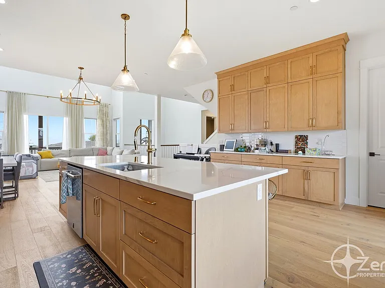382 W Fir Loop — Photo 16