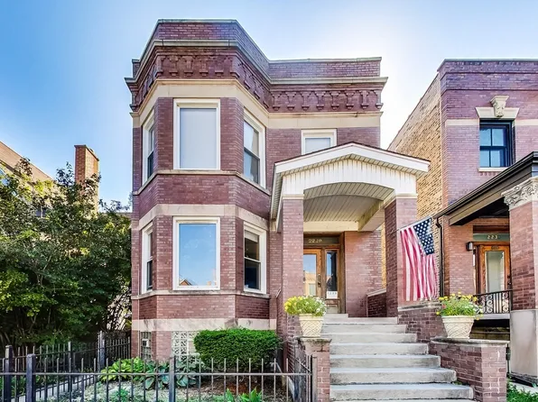 2229 W Augusta Blvd, Chicago, IL 60622